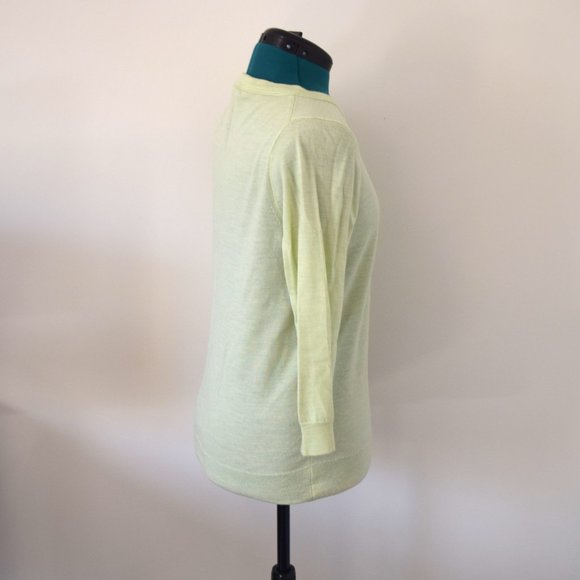 100% Merino Wool Spring Mint Green 3/4 Sleeve Sweater - Picture 2 of 6